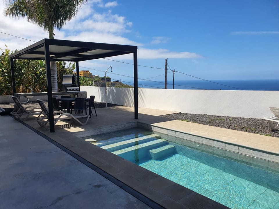 Sea view, Swimming pool
