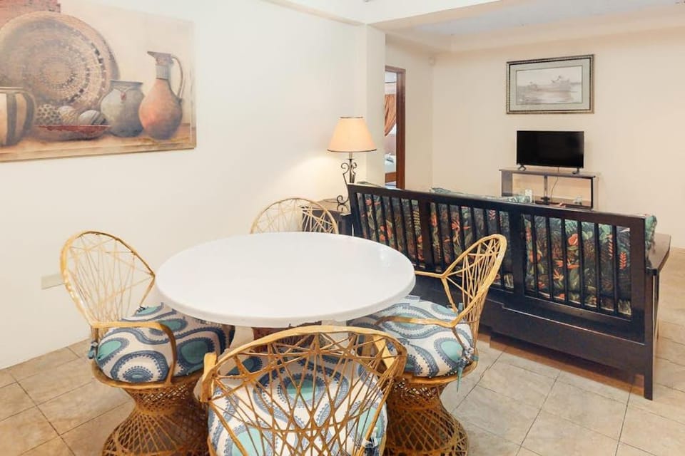 Family Getaway Suite at Hummingbird Home Suites Gold Standard Certified Apartment in San Pedro