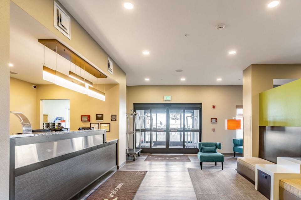 Lobby or reception, On site