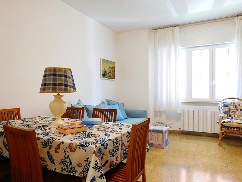 Fantastico appartamento in centro, Levanto Apartment in Levanto