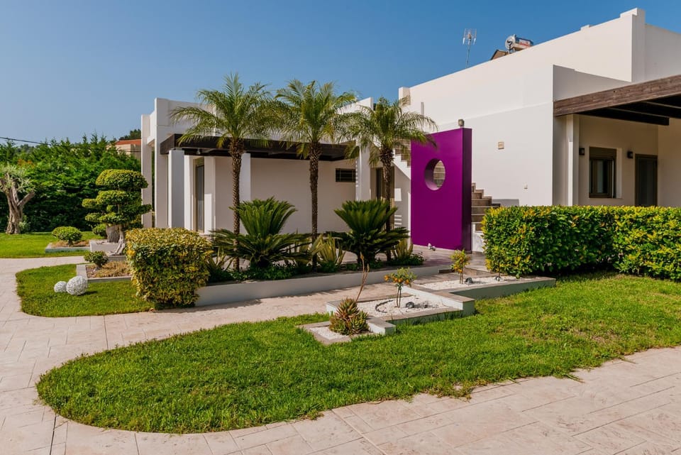 Property building, Garden