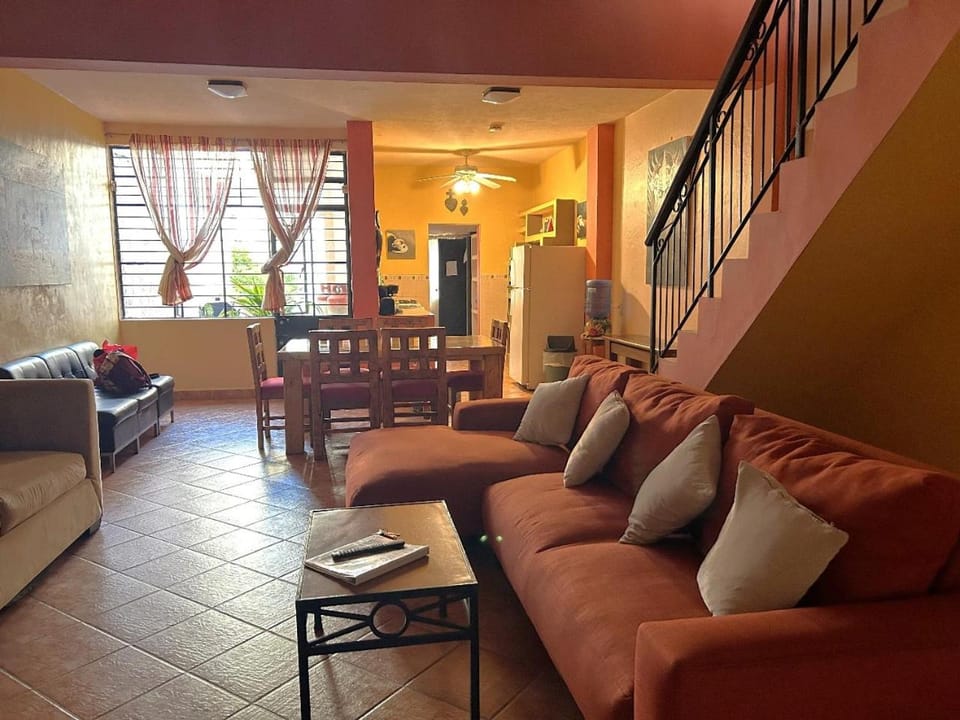 Communal lounge/ TV room