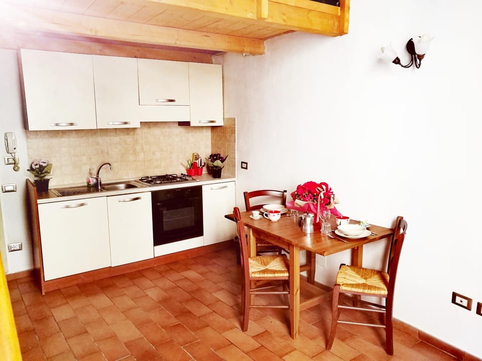Kitchen or kitchenette, Living room, Dining area