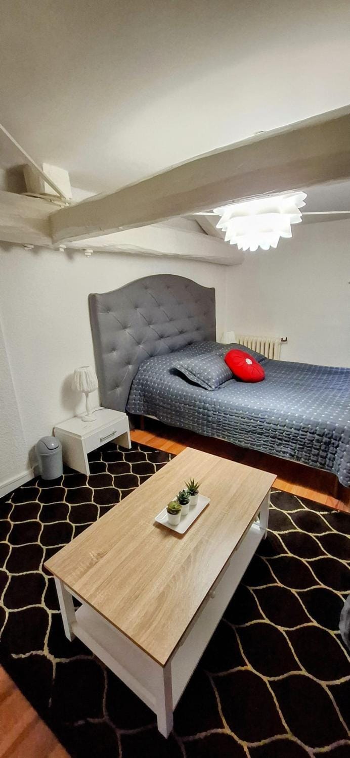 La Casa Blanca Bed and Breakfast in Auvergne-Rhône-Alpes
