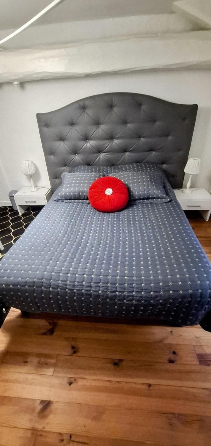 La Casa Blanca Bed and Breakfast in Auvergne-Rhône-Alpes