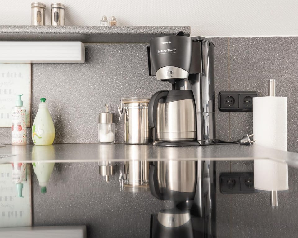 Coffee/tea facilities, Kitchen or kitchenette