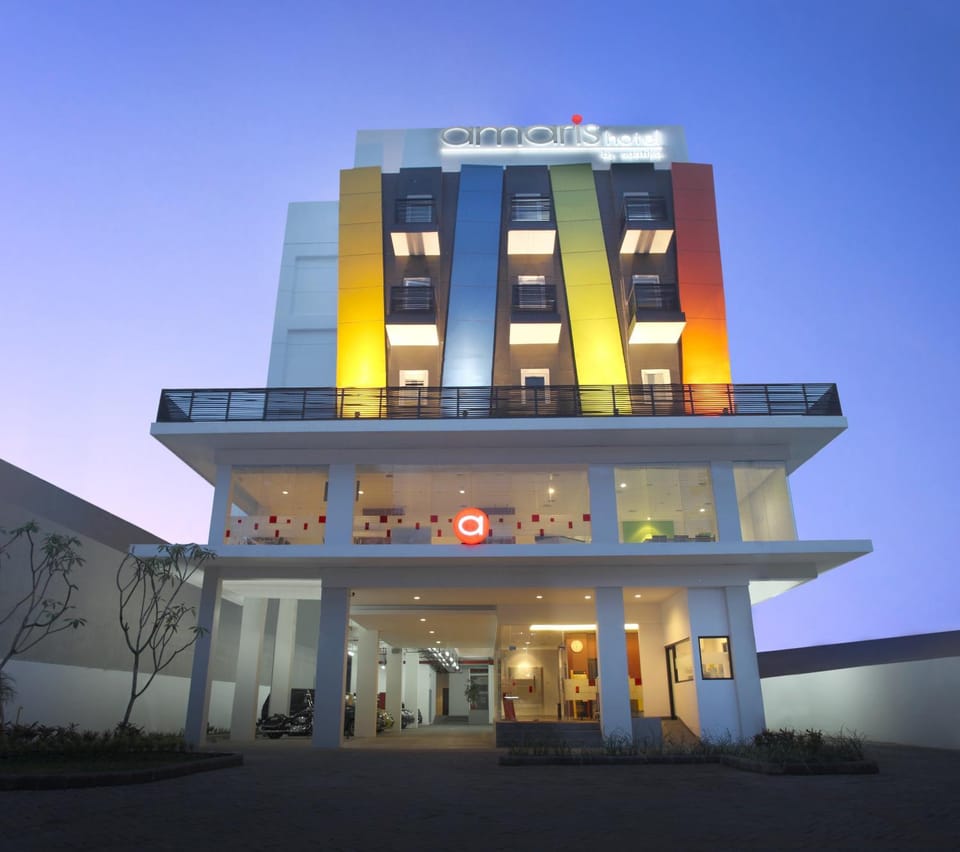 Property building, Facade/entrance
