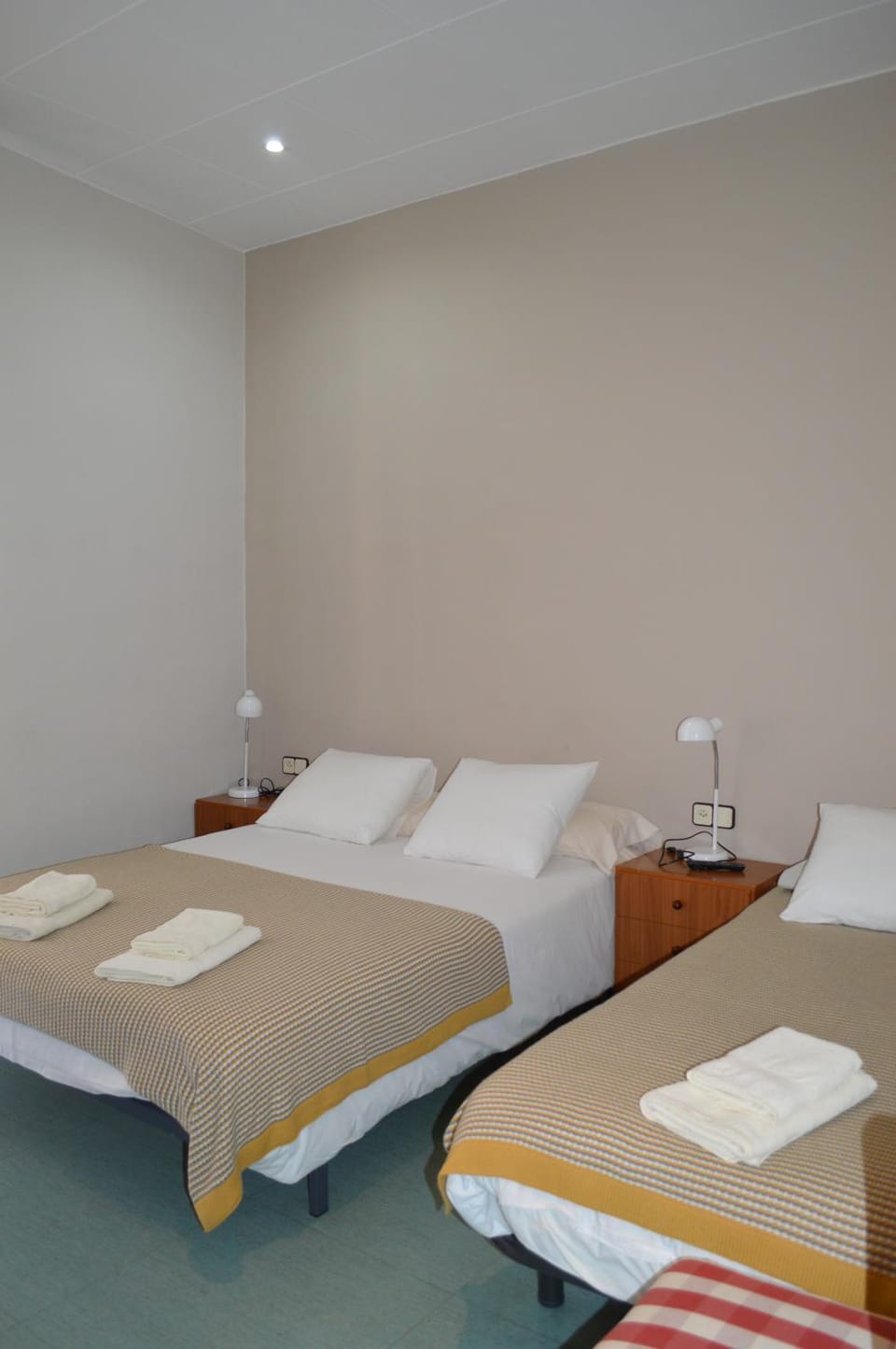 Fonda Ca La Paula Hostel in Garrotxa