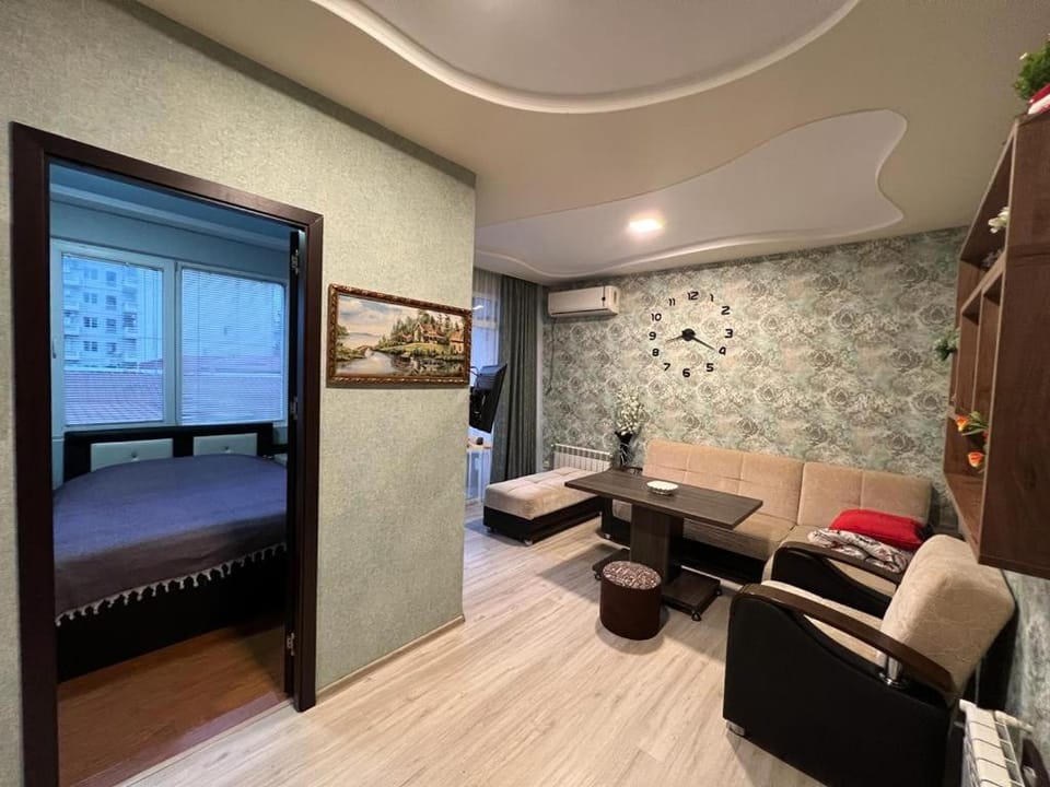 Квартира у приморского парка Apartment in Batumi