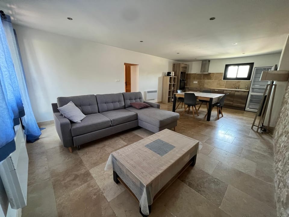 Kitchen or kitchenette, Living room, Dining area