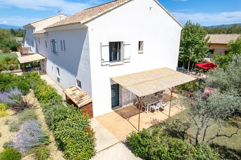 Mas Eléhis Gîtes en Provence House in Pernes-les-Fontaines