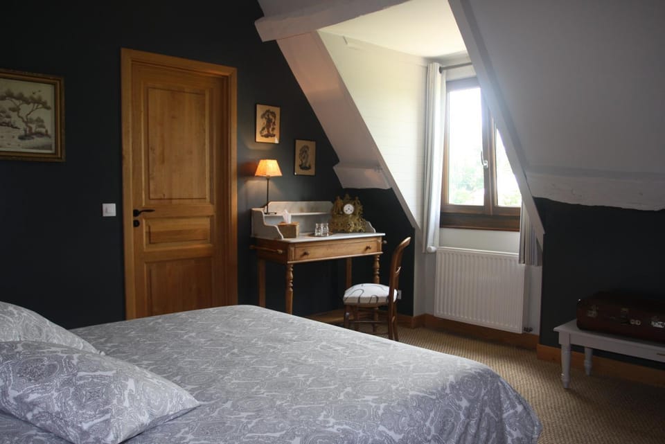 Bedroom, Garden view