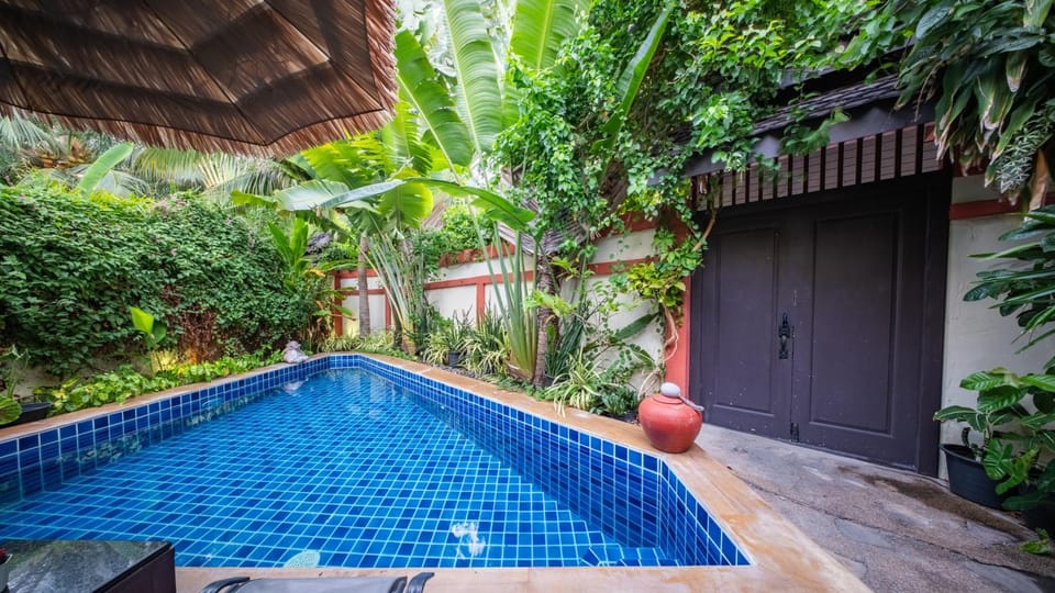 Garden, Swimming pool