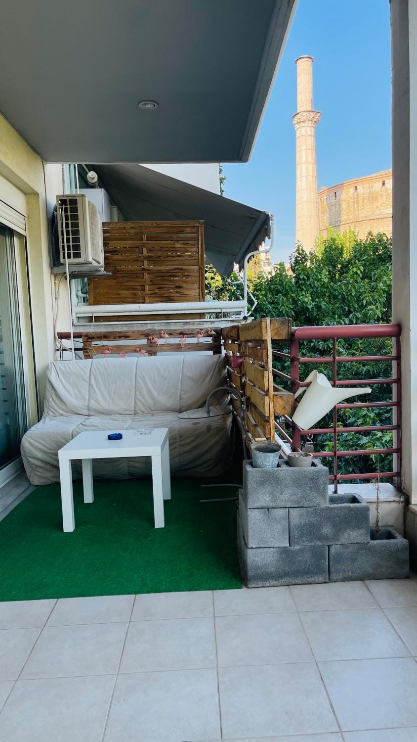 Balcony/Terrace, Landmark view