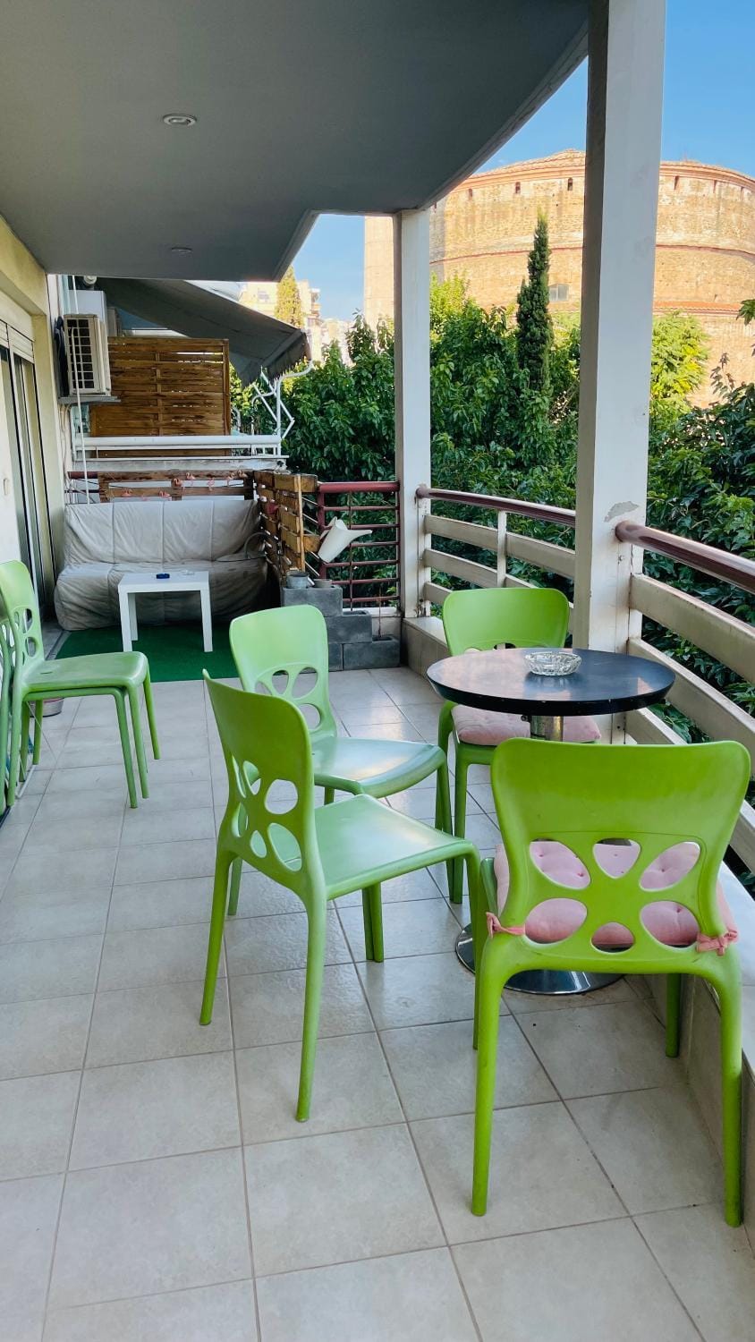 Balcony/Terrace, Landmark view