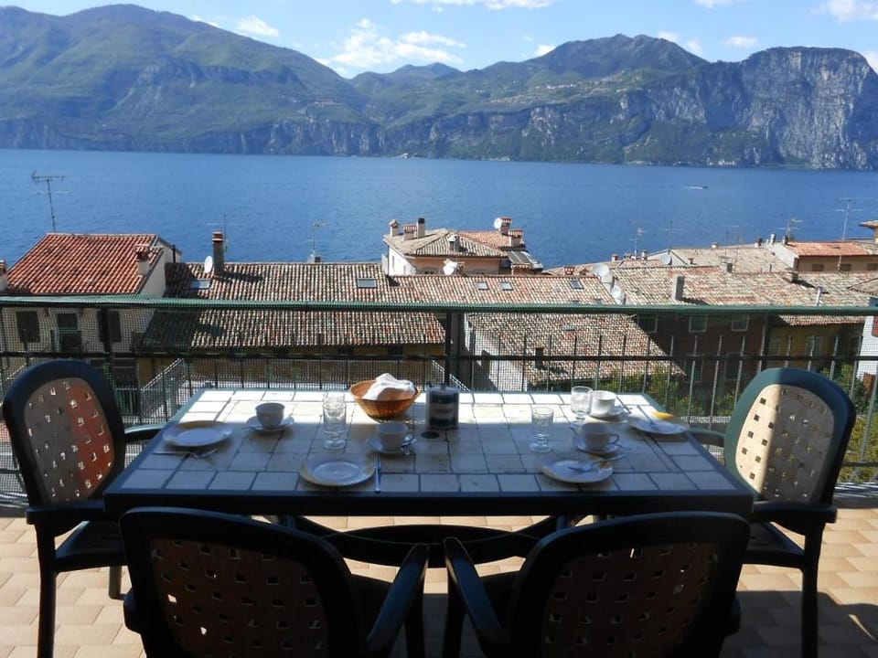 Balcony/Terrace, Balcony/Terrace, Lake view