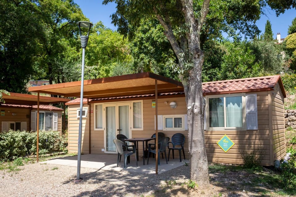 hu Firenze Certosa Camping in Town Campground/ 
RV Resort in Tuscany