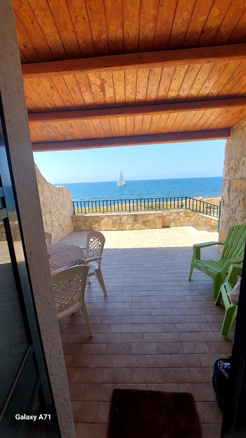 casa fronte mare puro relax House in Sicily