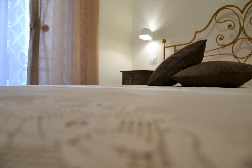 Decorative detail, Bedroom