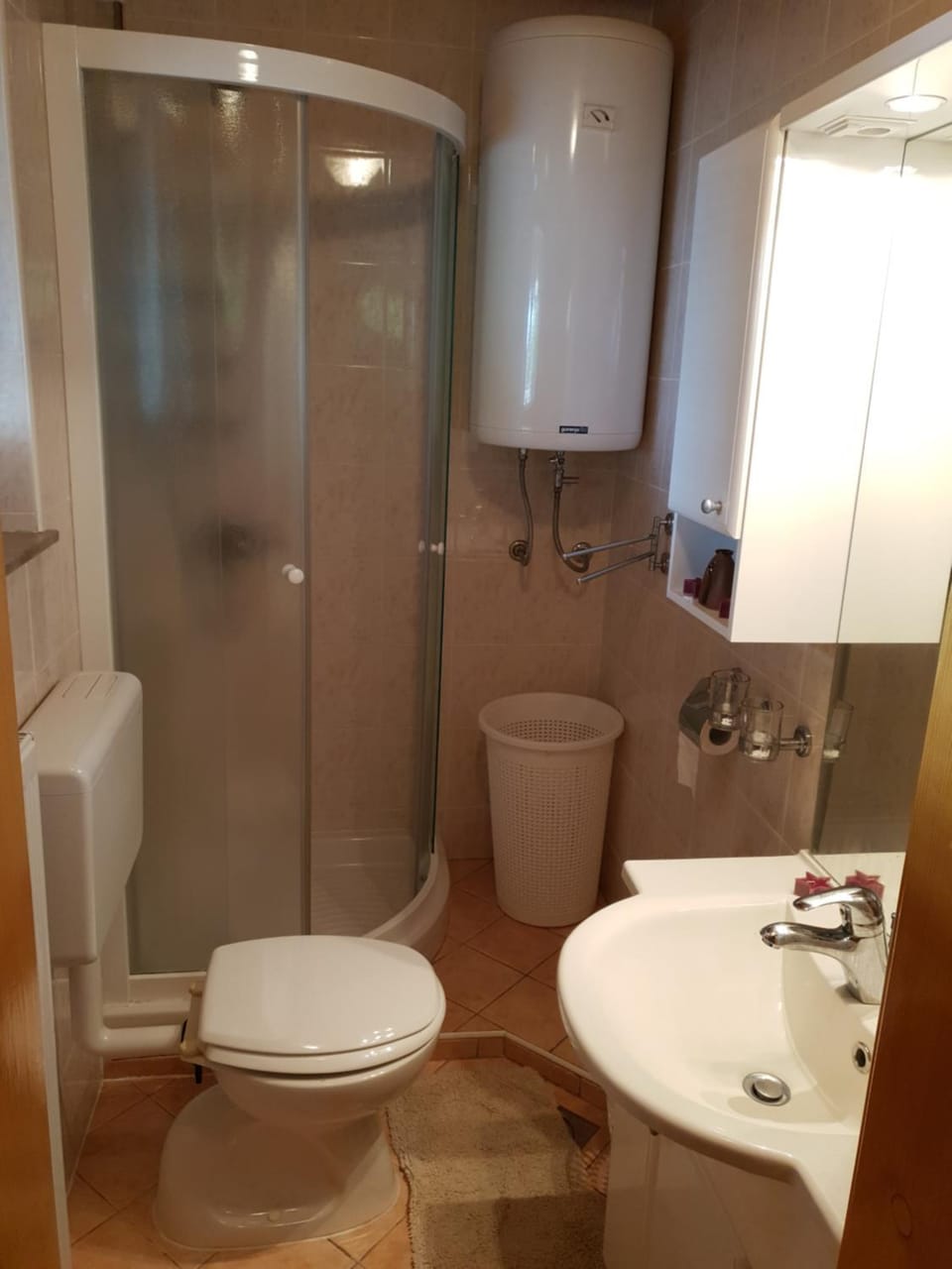 Shower, Toilet, Bathroom