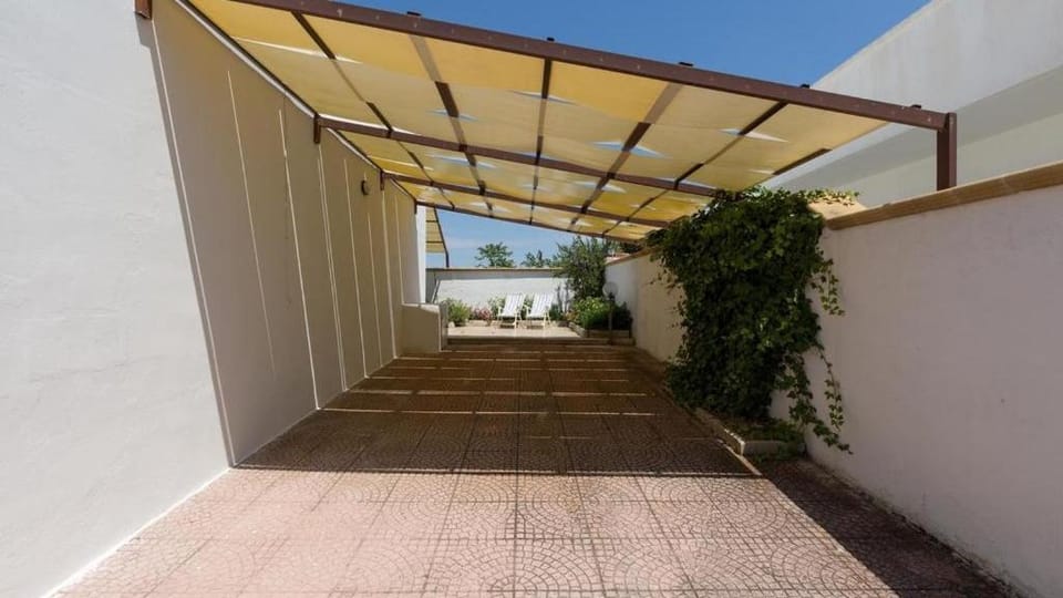 Garden, Parking