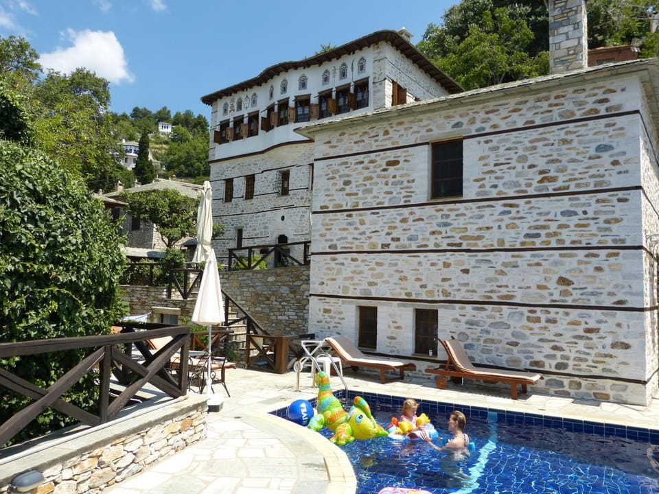 Swimming pool, Swimming pool