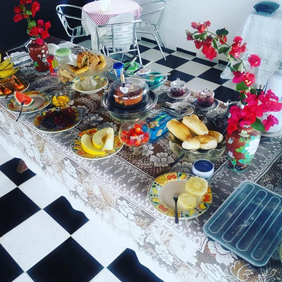 Breakfast, Buffet breakfast