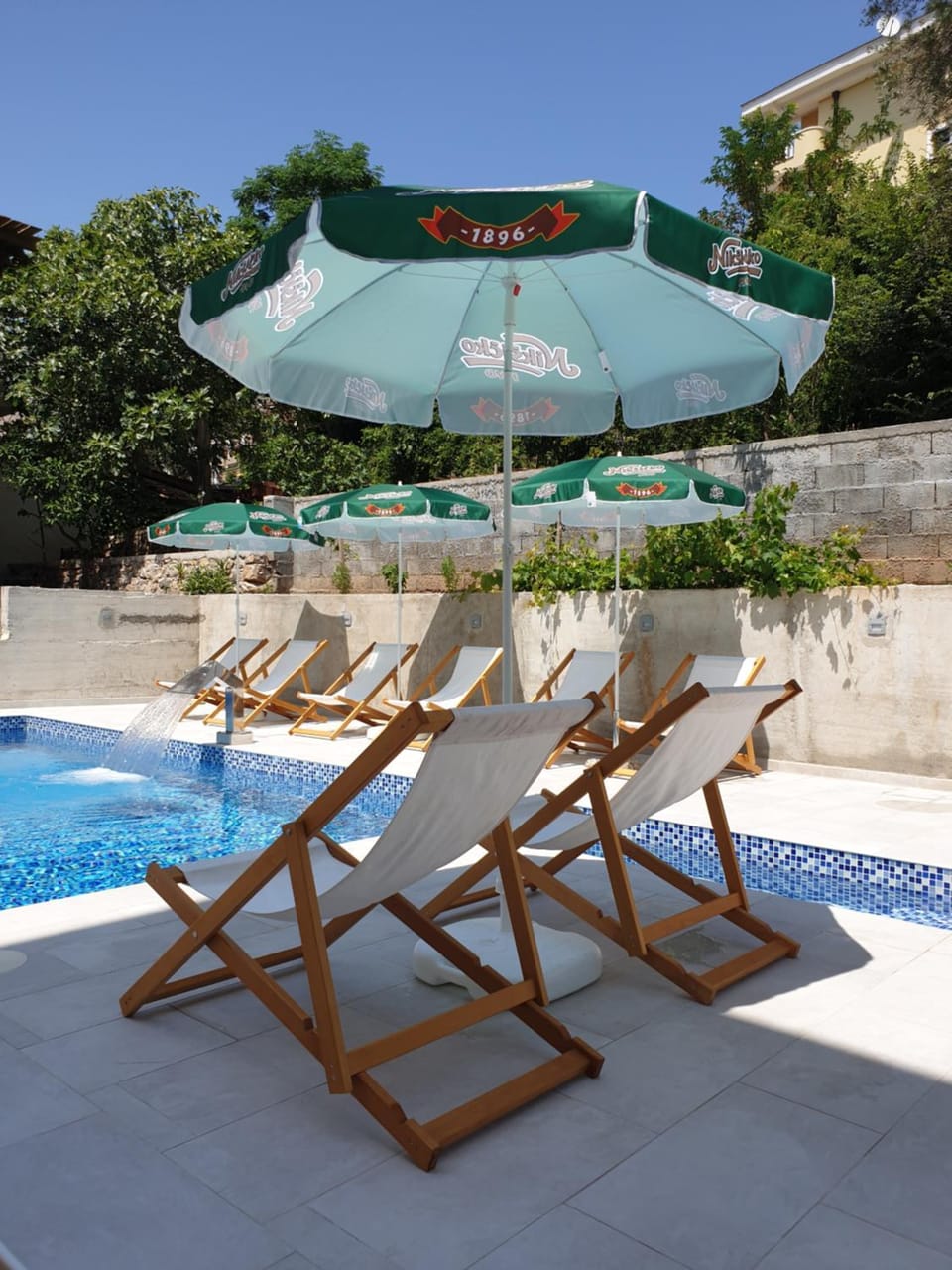 Swimming pool, Swimming pool