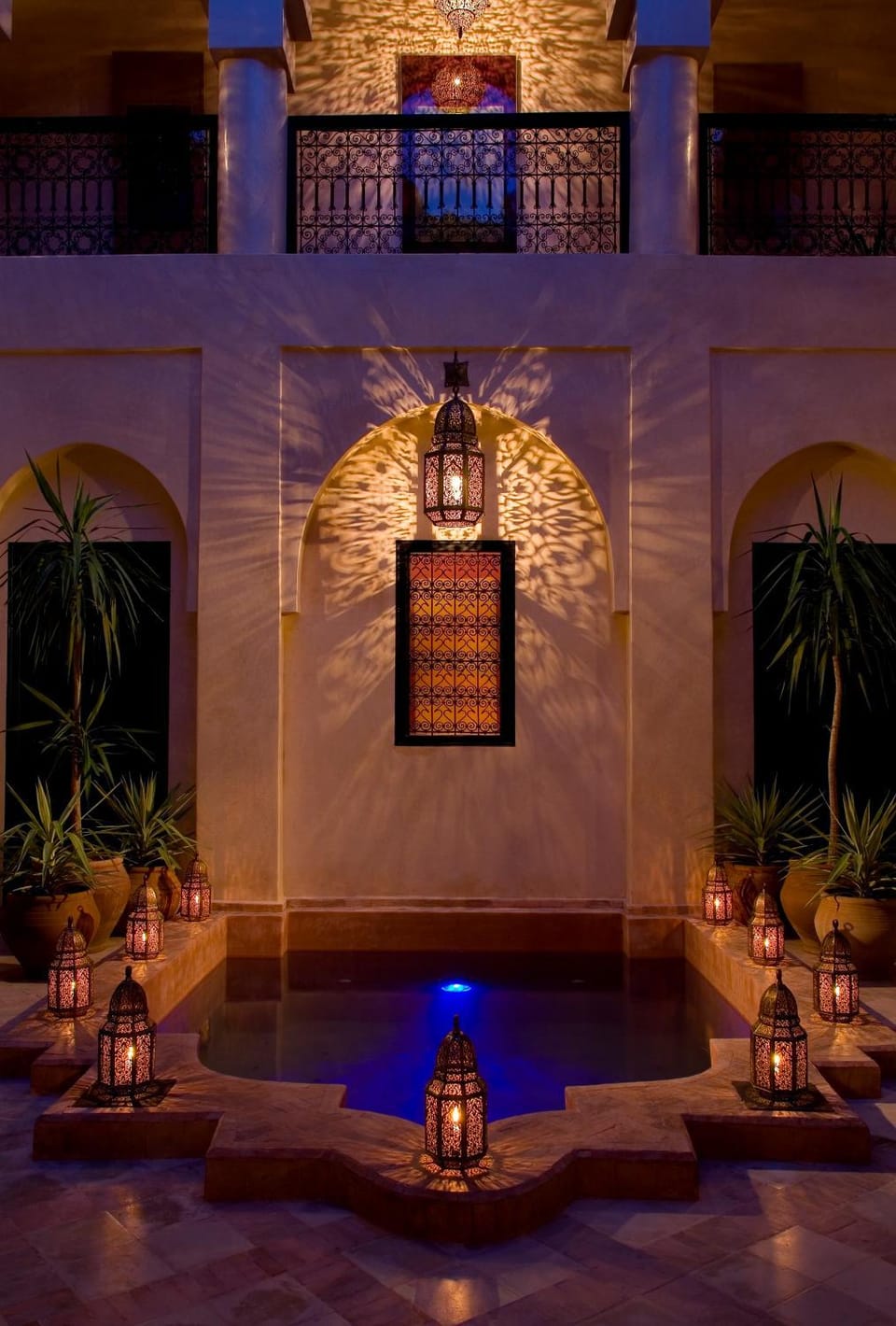 Decorative detail, Swimming pool