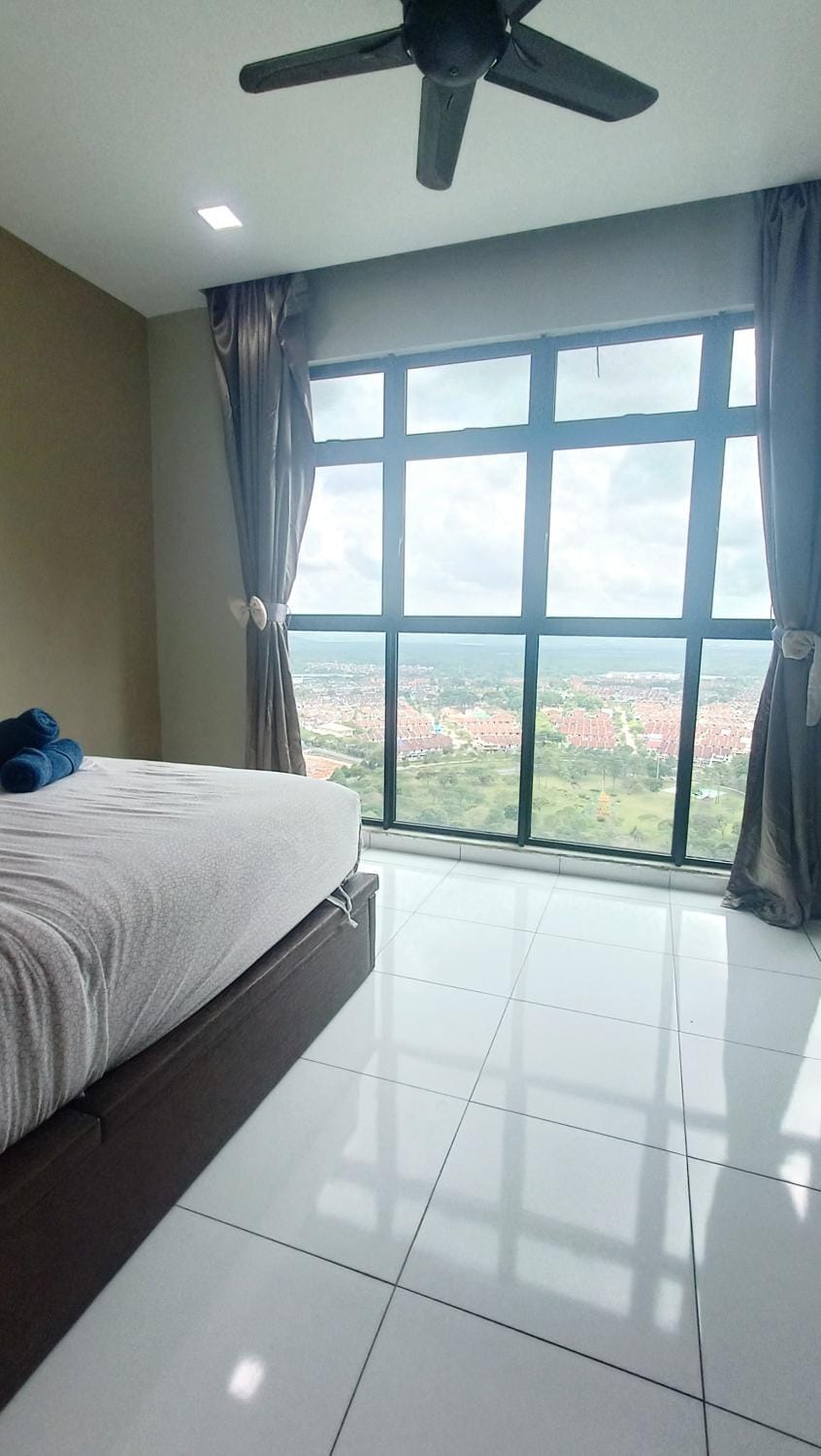 Bed, Photo of the whole room, Bedroom, hair dryier, air conditioner