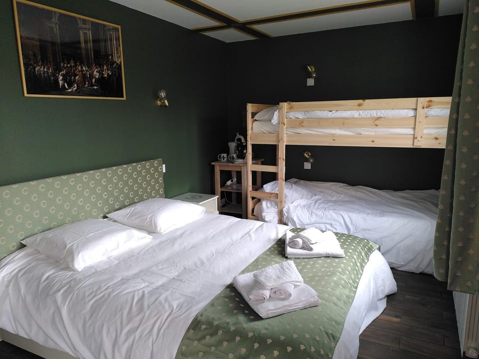 Bed, Bedroom, bunk bed