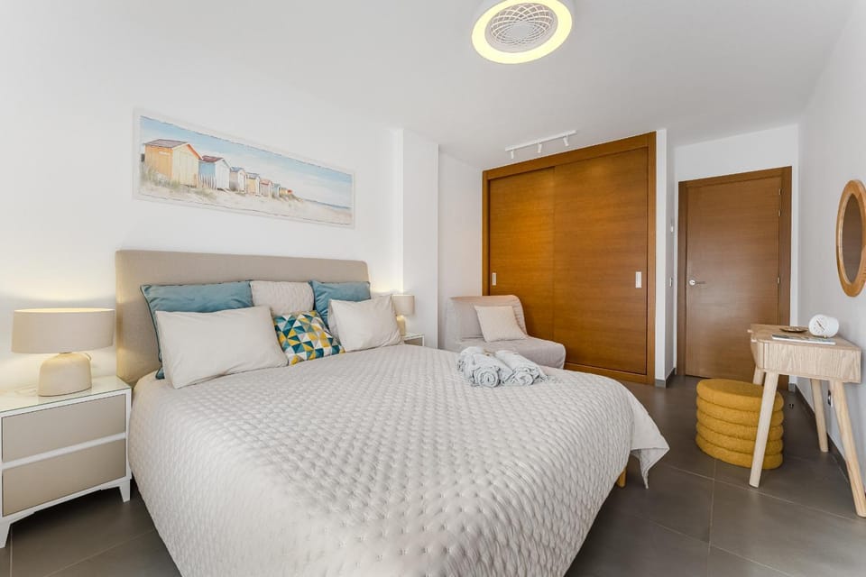Tranquil Sunny Suite with Private Rooftop Apartment in Abona