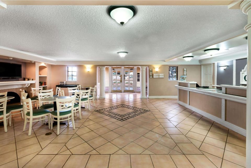 Lobby or reception, On site