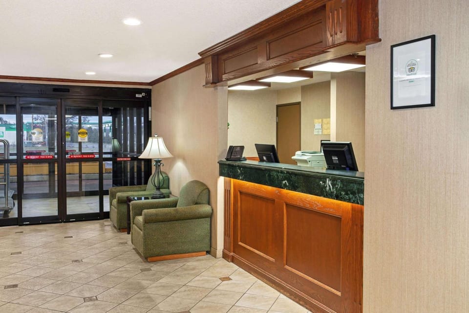 Lobby or reception, On site