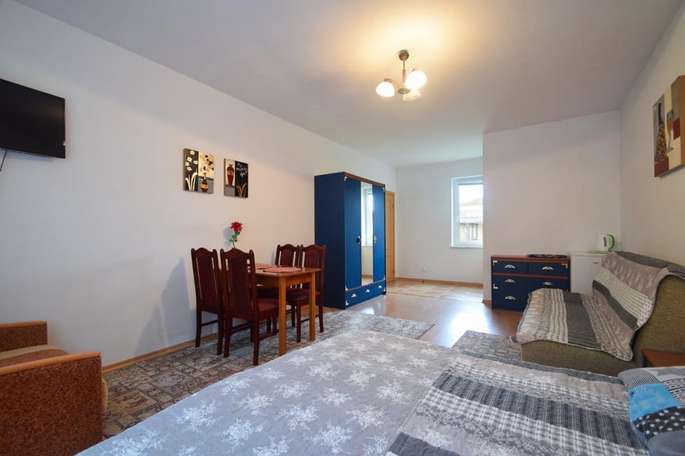 Photo of the whole room, wardrobe