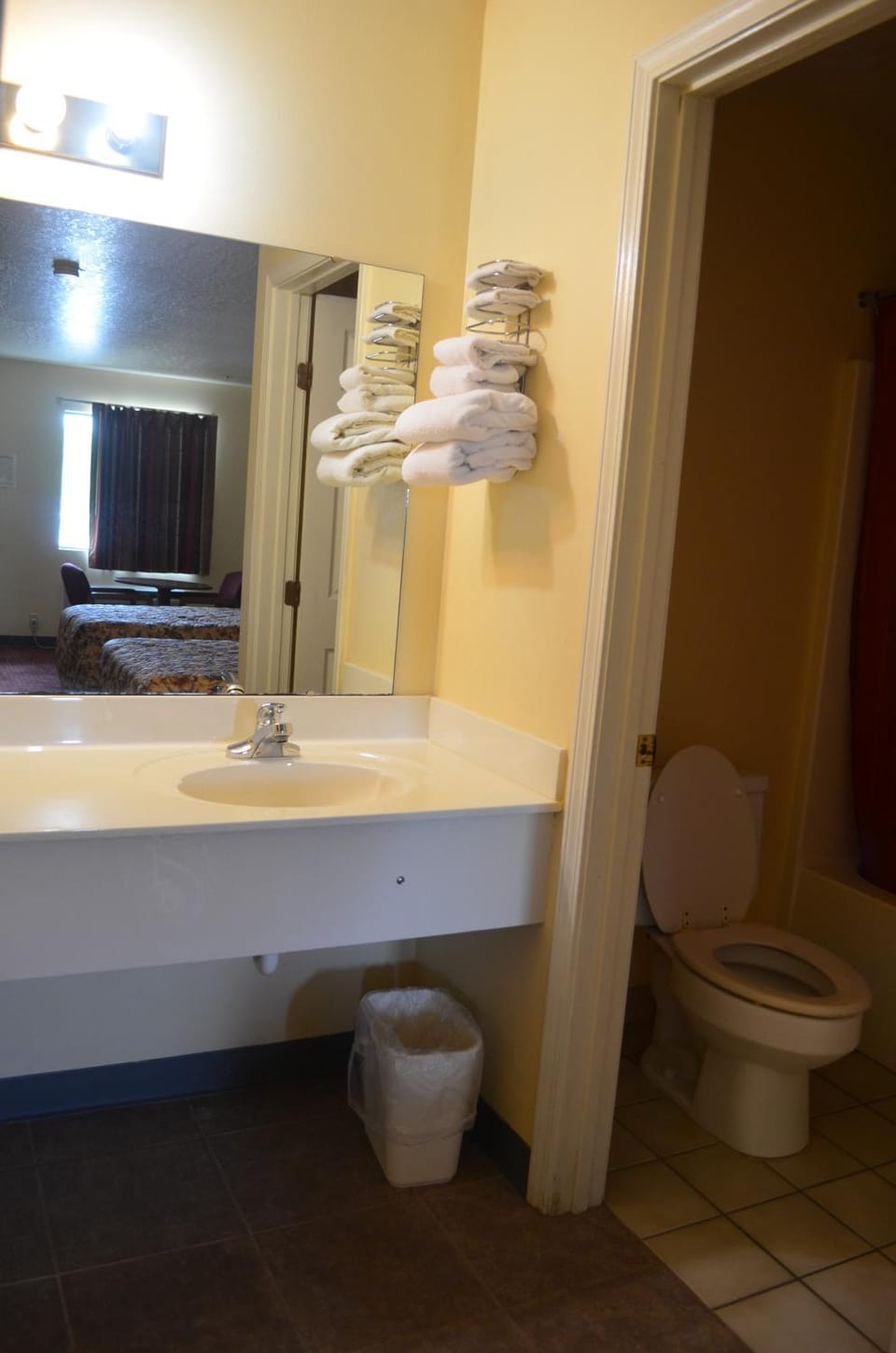 Ouachita Mountain Inn Motel in Glenwood