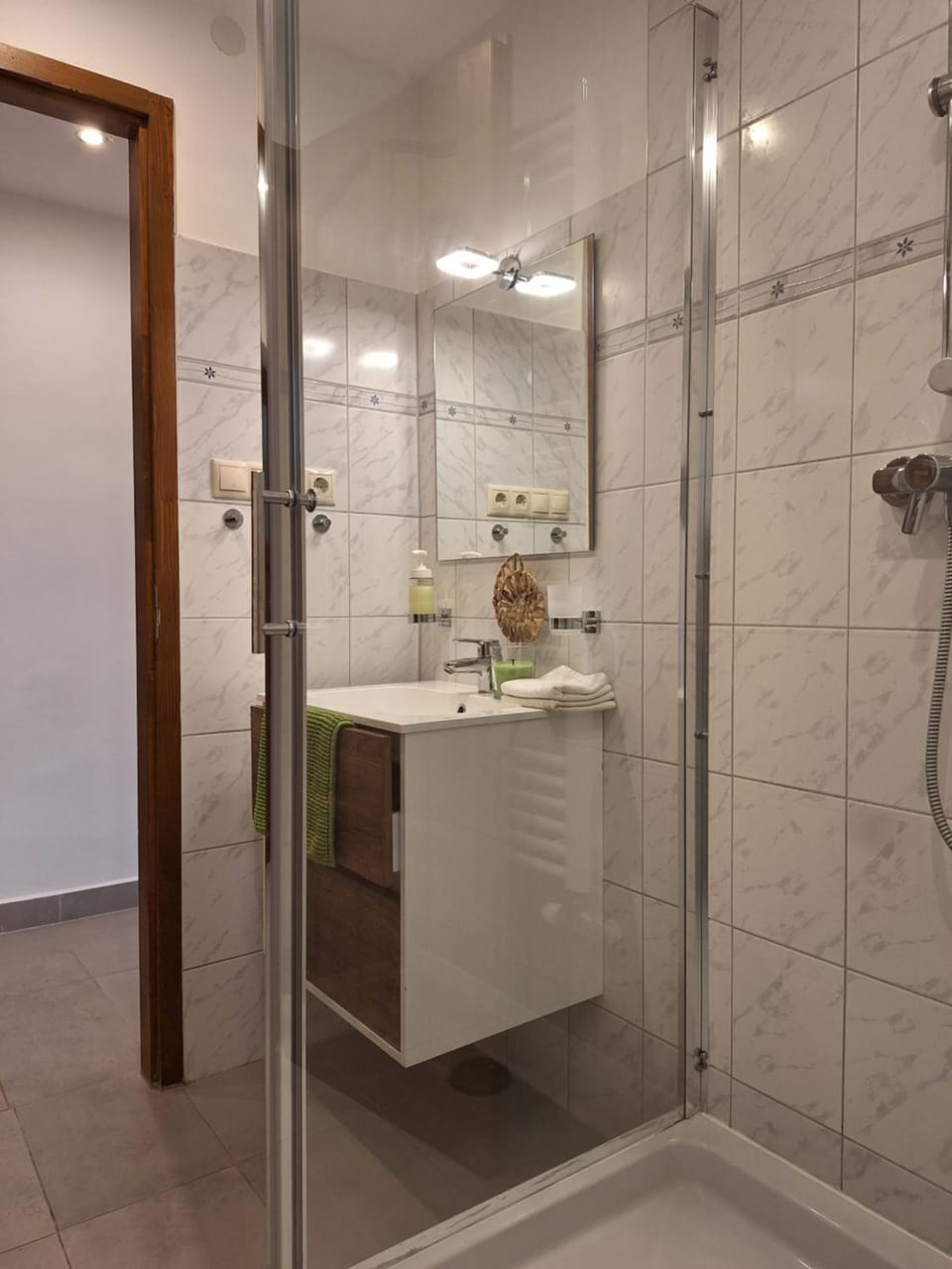Shower, Bathroom