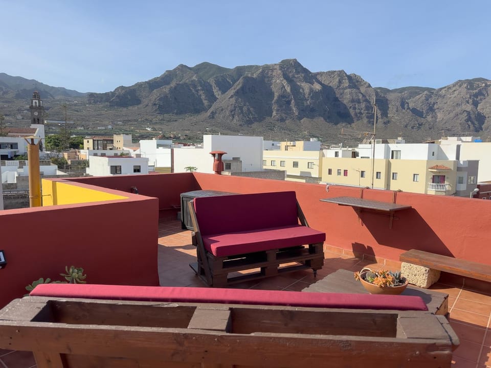 TenoHomes Tabaiba Guesthouse Bed and Breakfast in Canary Islands