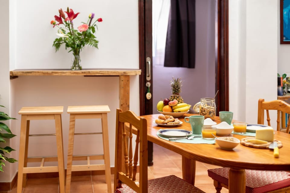 TenoHomes Tabaiba Guesthouse Bed and Breakfast in Canary Islands