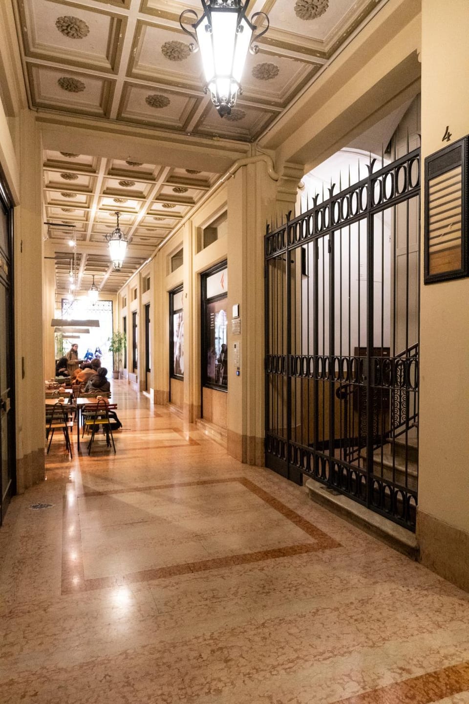 Facade/entrance