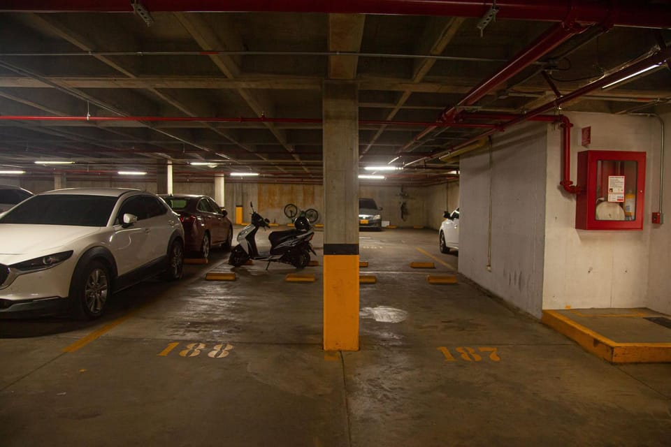 Parking, acessibility