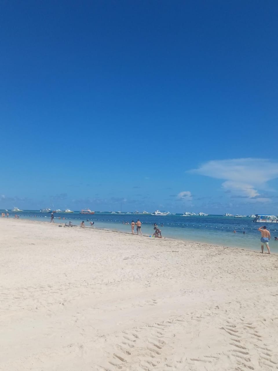 Rolando share apart Bed and Breakfast in Punta Cana