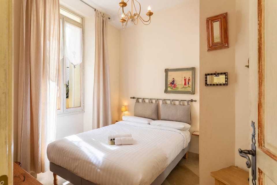 Frères Pradignac Apartment in Cannes