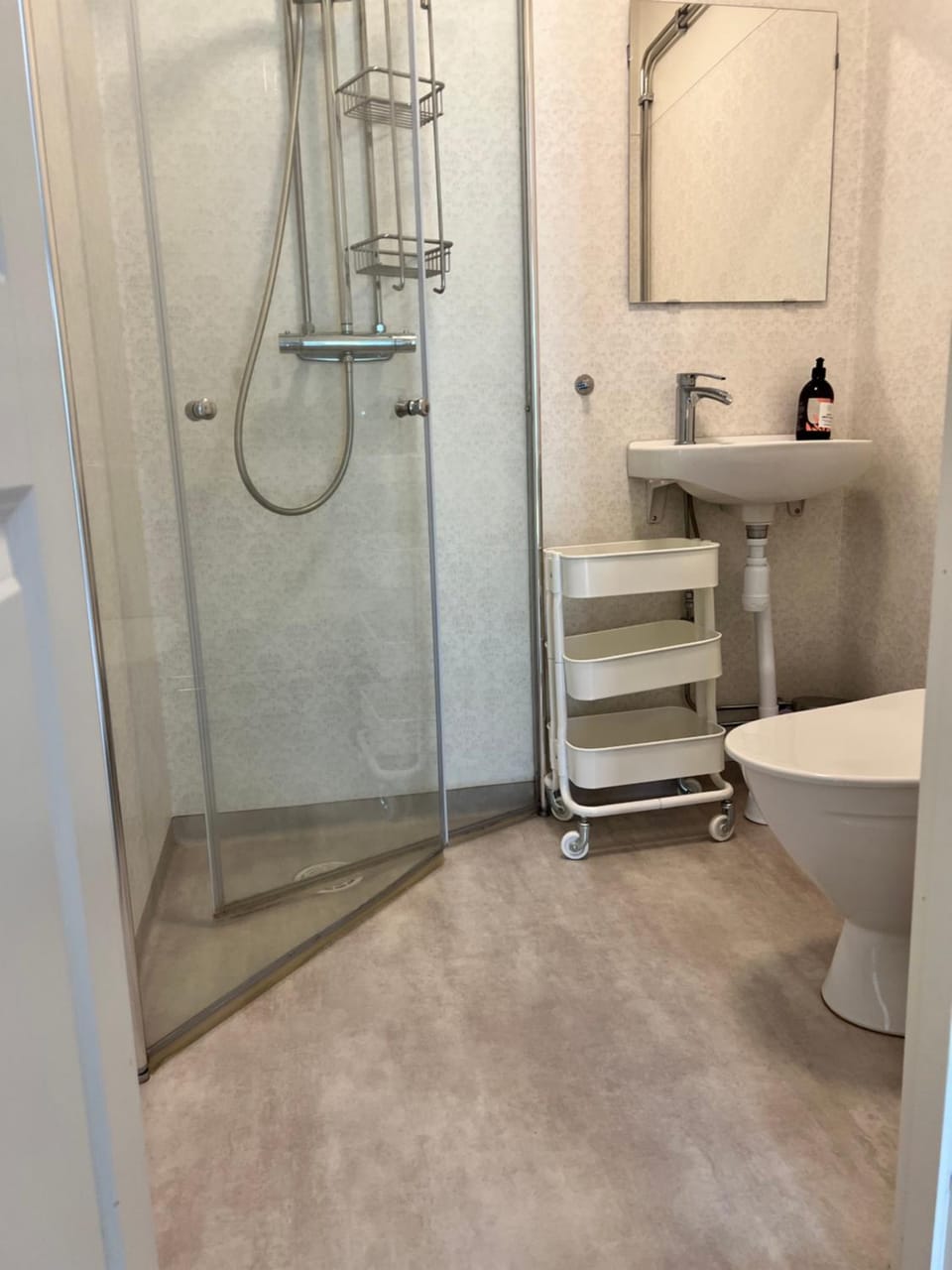 Shower, Toilet, Bathroom