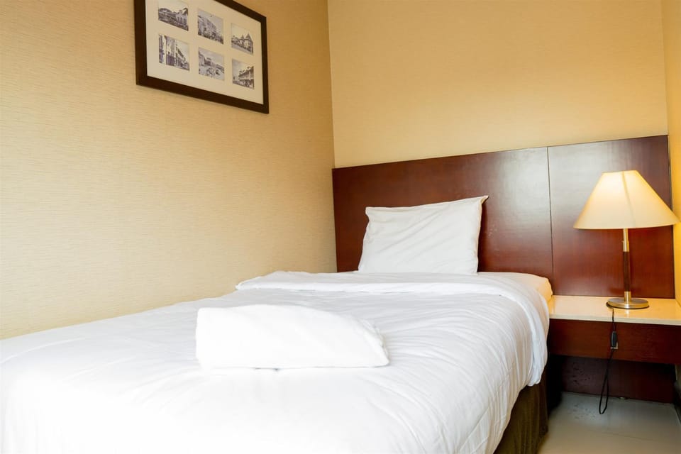 2BR Apartment with Private Bathtub at Galeri Ciumbuleuit 1 By Travelio Apartment in Bandung