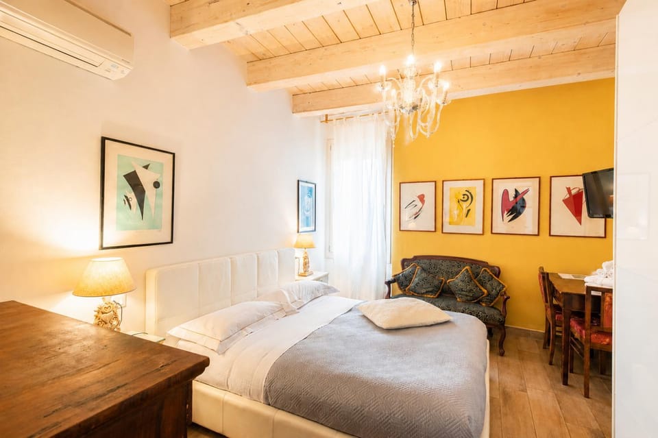 Al Battistero Luxury Suite Bed and Breakfast in Ravenna