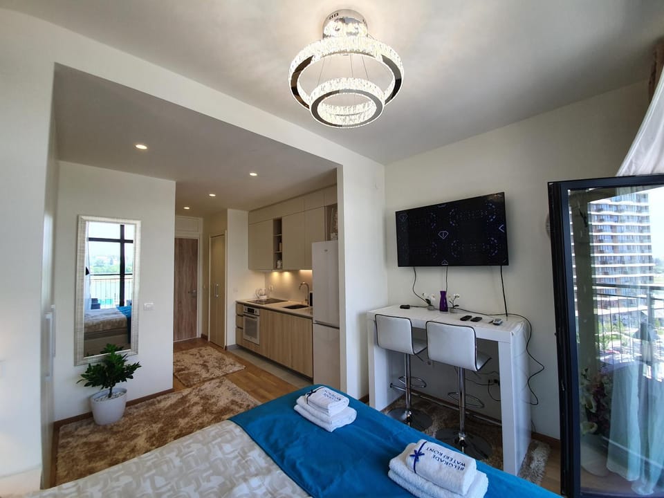 TV and multimedia, Photo of the whole room