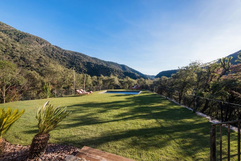 Off site, BBQ facilities, Garden, Balcony/Terrace, Garden view, Mountain view, Mountain view, Pool view, Swimming pool, Swimming pool