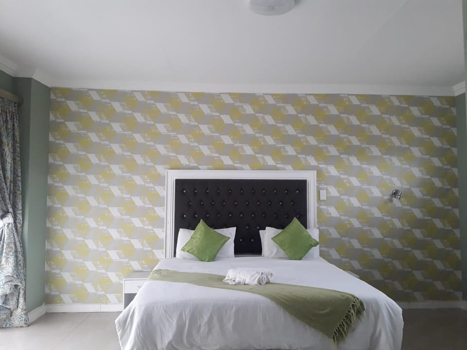 Vakhusi Guesthouse Bed and Breakfast in South Africa