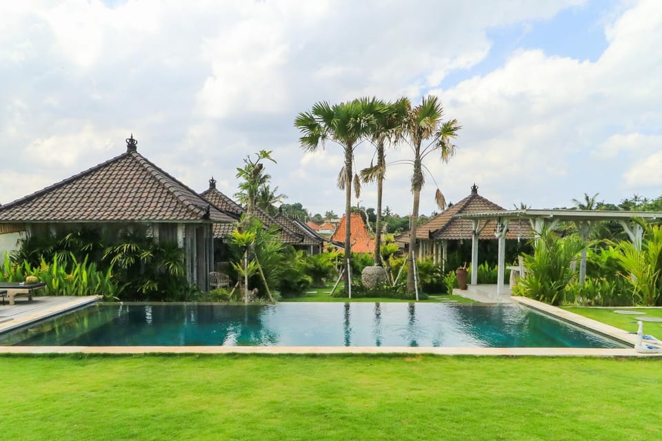 Swimming pool, Swimming pool